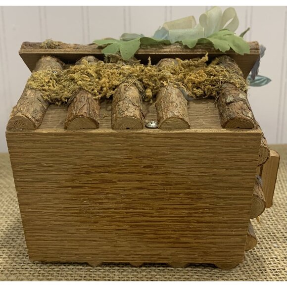 Rustic Wood Birdhouse Cookoo or Music Box With Faux Greenery & Bird Inside - Picture 8 of 8